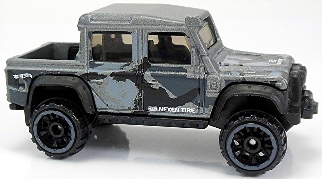 ’15 Land Rover Defender Double Cab (c) | Hot Wheels Newsletter